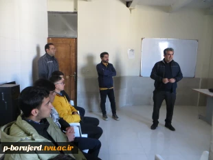 بازدید دانشجویان هنرستان های شهرستان بروجرد از امکانات، تجهیزات آموزشکده 6