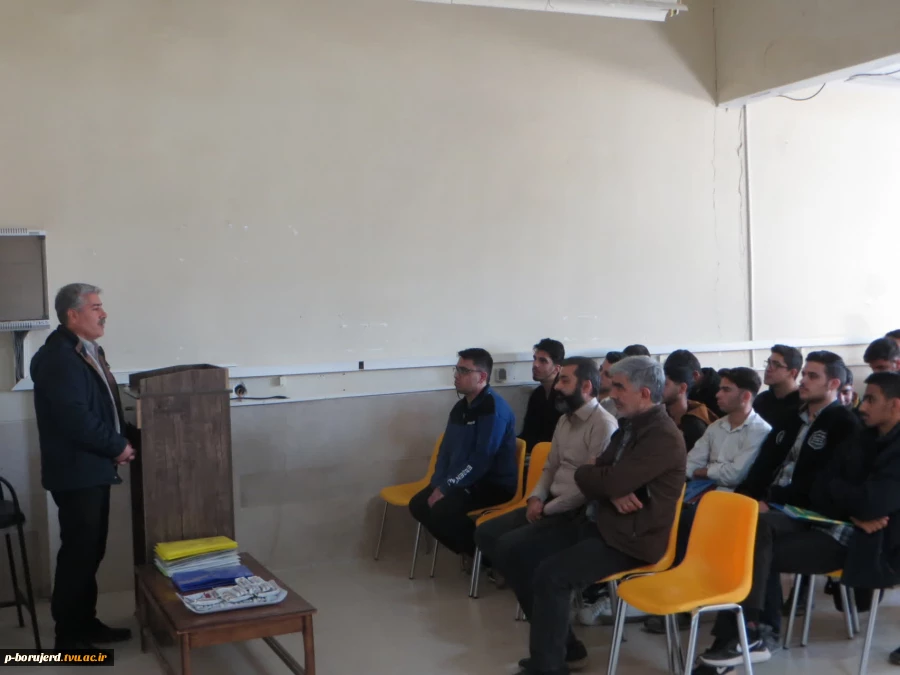 جلسه توجیهی دانشجویان نو ورود 8