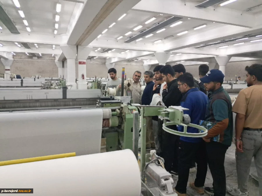 بازدید از مجموعه کارخانجات نساجی بروجرد 4