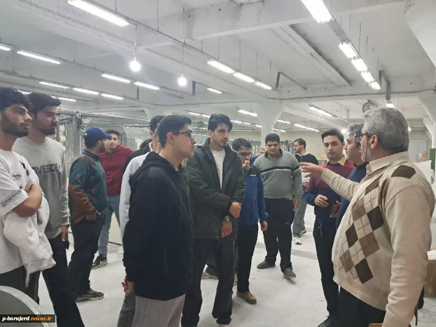 بازدید از مجموعه کارخانجات نساجی بروجرد 7