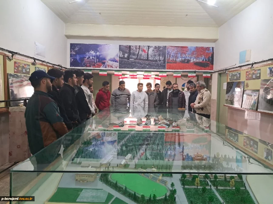 بازدید از مجموعه کارخانجات نساجی بروجرد 8